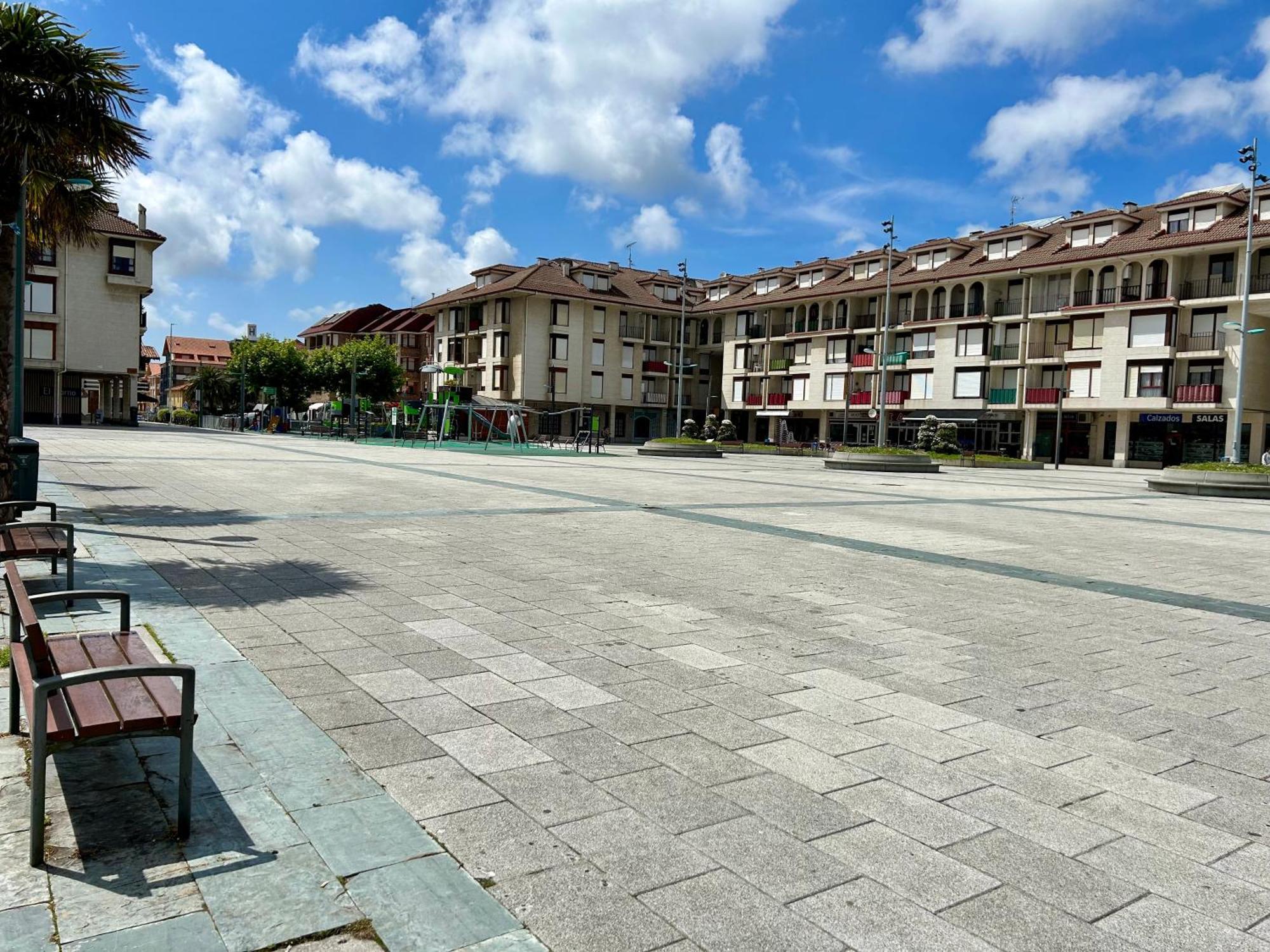 Apartamento Plaza De La Villa Playa Trengandin Noja Bagian luar foto
